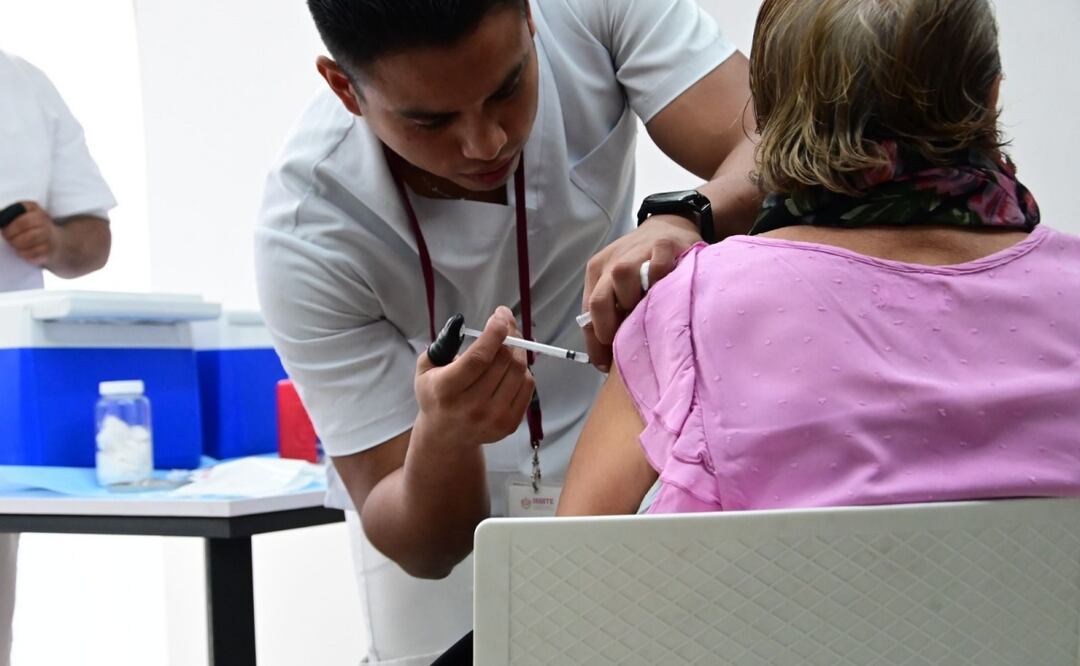 Vacunas en México (23/10/2025). Foto: Especial