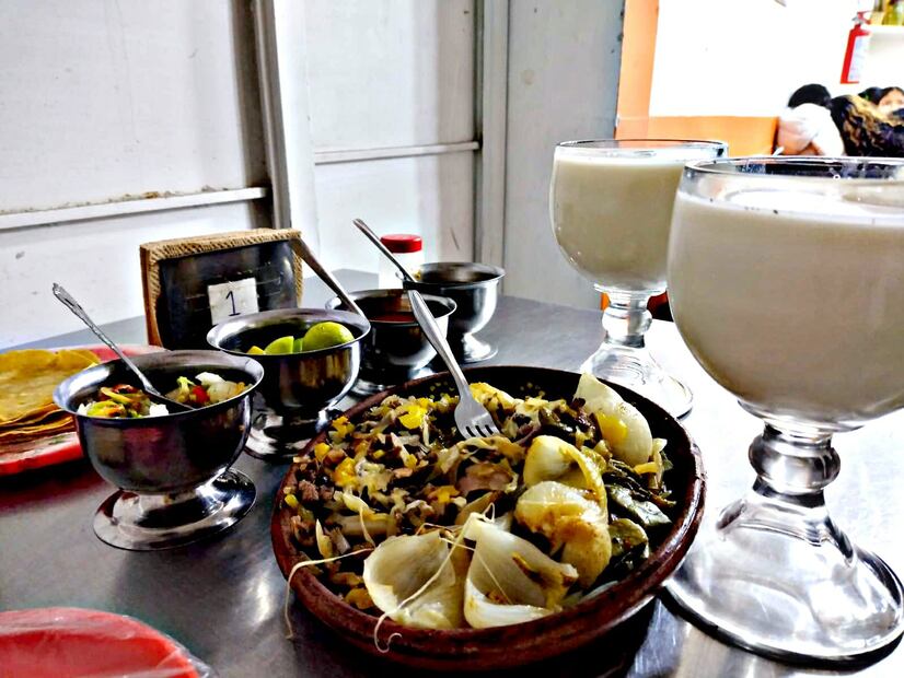 Alambre sencillo con agua de horchata