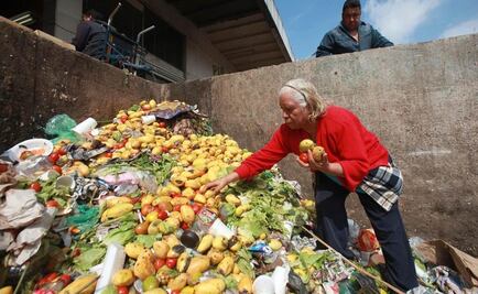 Mexicanos desperdician 20.4 millones de toneladas de alimentos al año