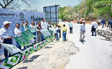 Reconstruyen carreteras en la Huasteca Potosina