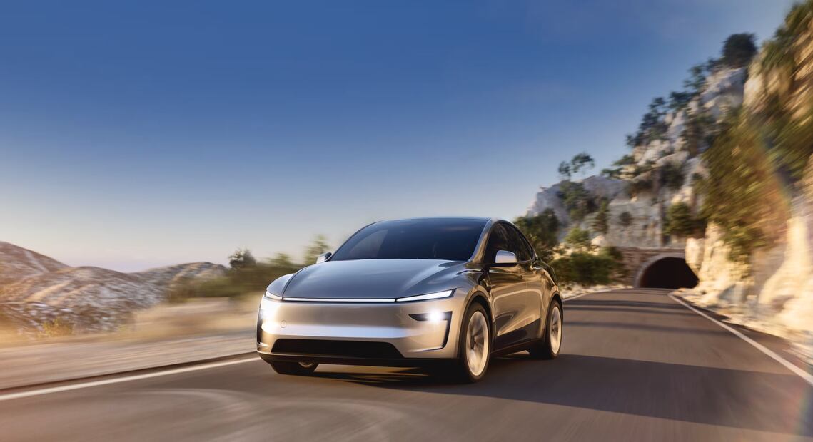 Este nuevo modelo de Tesla presenta un diseño mejorado. Foto: Tesla