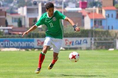 Diego Lainez en la mira del Villarreal 