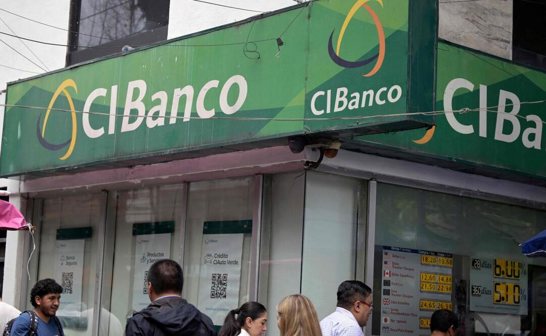 El Departamento del Tesoro de EU prohibió ciertas transacciones con las instituciones financieras mexicanas CIBanco, Intercam Banco y Vector Casa de Bolsa como parte de sus nuevas sanciones relacionadas con el fentanilo. Foto: AFP