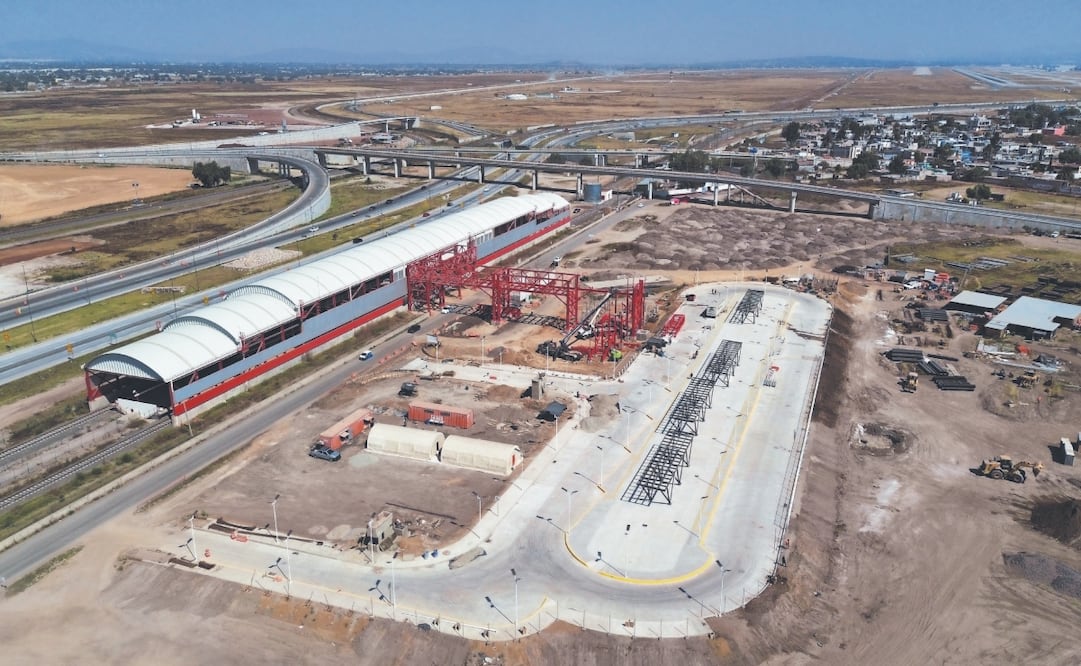 Xaltocan lleva un 90% de avance, pues en diciembre iniciarán las pruebas de circulación de trenes, dijo un trabajador. Fotos: de Osmar Alvarado y Arturo Contreras