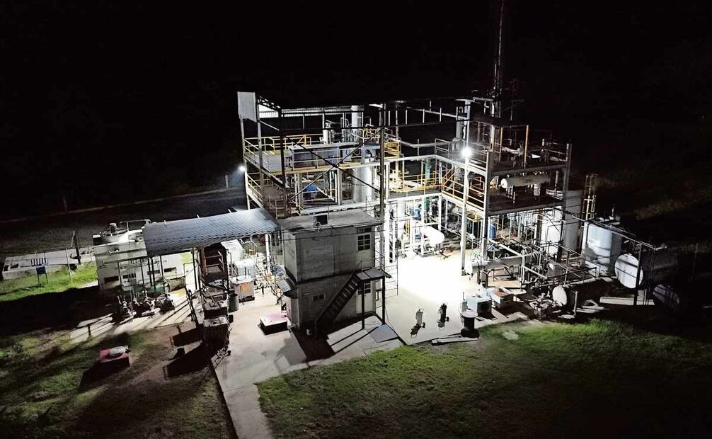 Mini refinería clandestina hallada en Coatzacoalcos,  Veracruz. Foto: Diego Prado / EL UNIVERSAL.