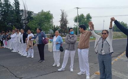 Elementos de seguridad repliegan manifestación de personal de salud en Pachuca, Hidalgo; reportan dos personas detenidas y varias lesionadas