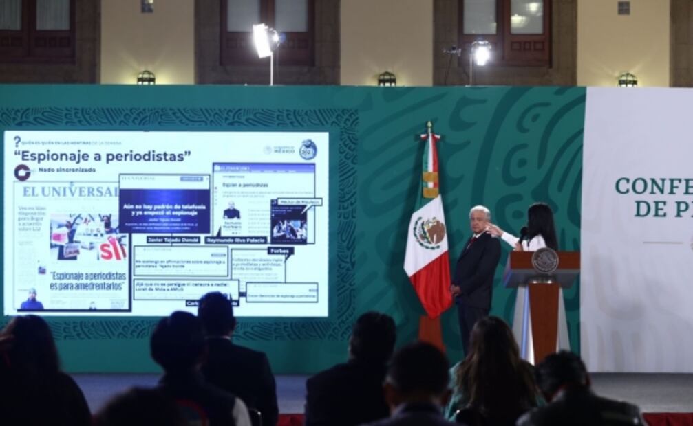 Que sepa que no me va a callar, vamos a seguir sacando sus trapitos al sol: Loret de Mola a AMLO