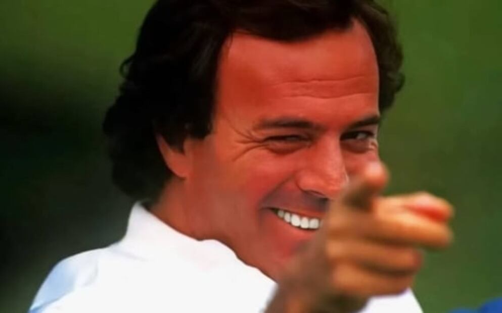 Julio Iglesias reaparece: "No tengo Alzheimer ni estoy en silla de ruedas"