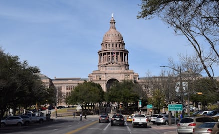 Alertan que restituir veto de Trump puede lanzar a EU al caos