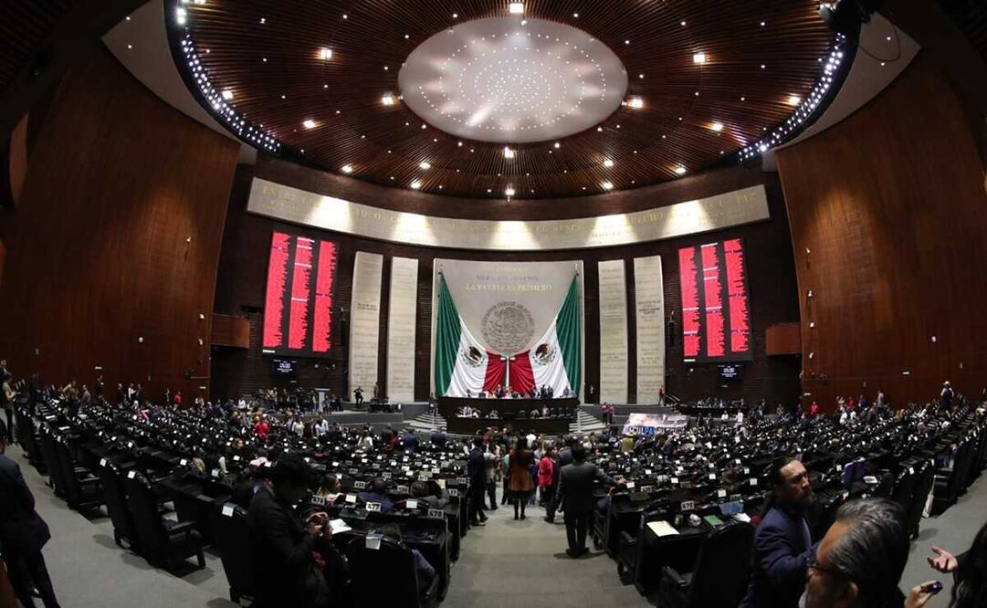 En el texto aprobado en comisiones también se argumenta que las reformas propuestas permitirán la inclusión de los jóvenes en la toma de decisiones, sin discriminación / Foto: EL UNIVERSAL