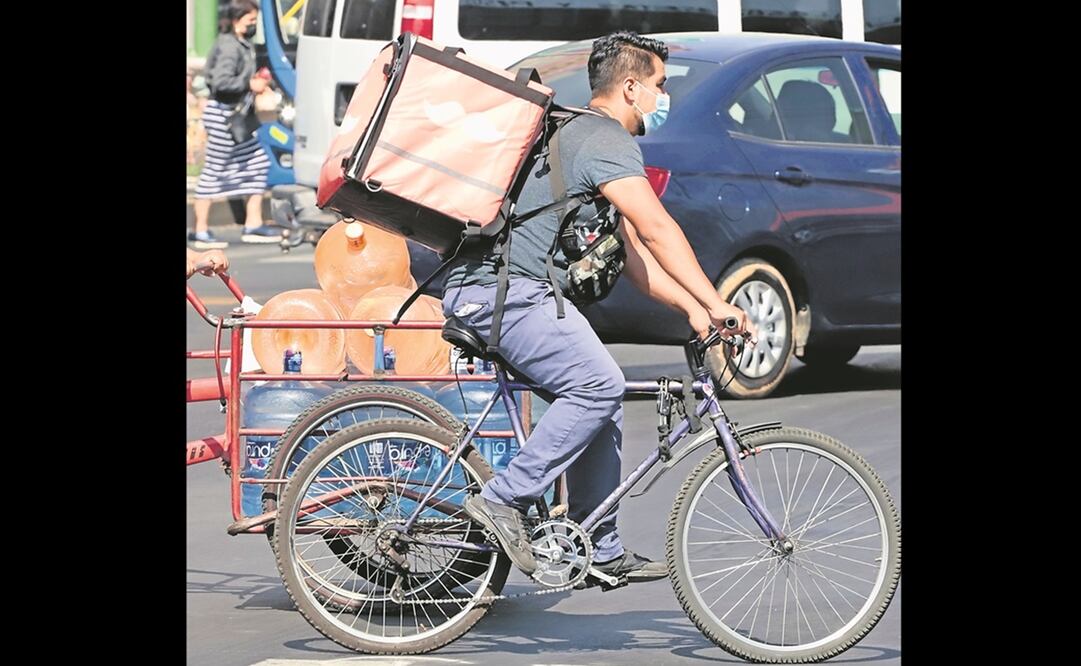 Apps de reparto de comida y productos estarán sujetas al impuesto de 2% en 2022. Foto: ARCHIVO EL UNIVERSAL