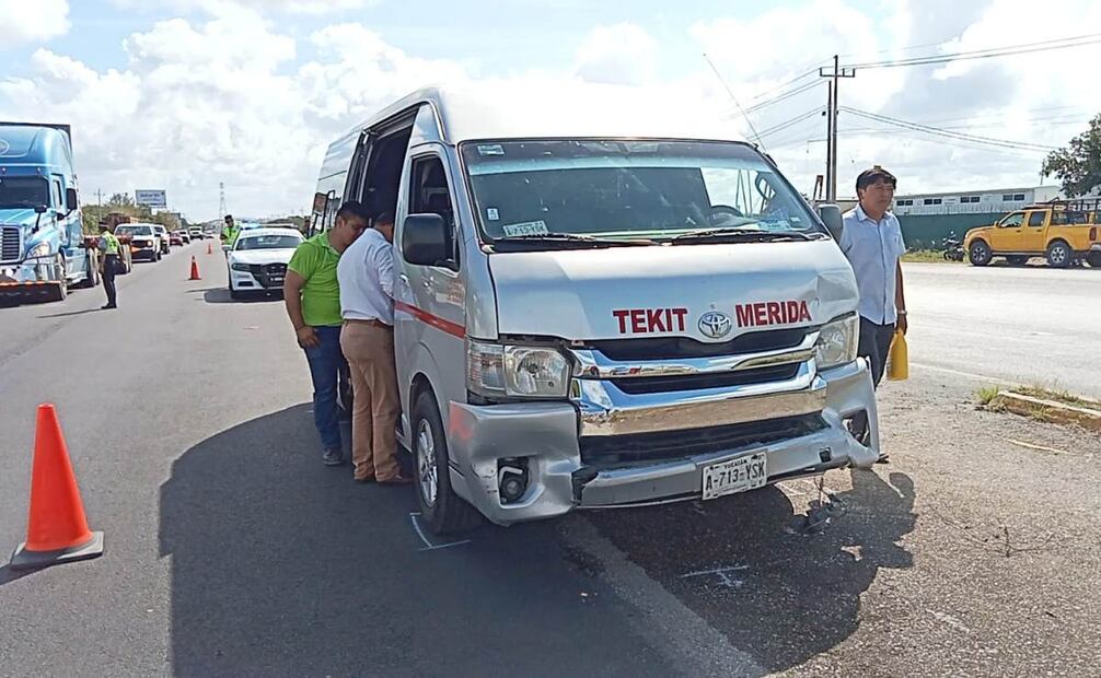 Carambola en carretera Mérida-Cancún de Yucatán deja varios lesionados (17/02/2025). Foto: Especial