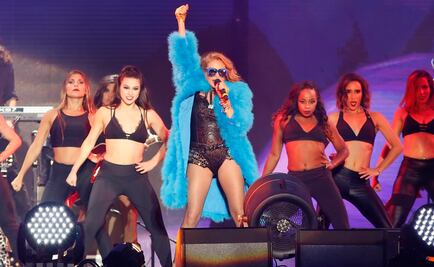 Paulina Rubio confunde Premios Telehit con MTV 