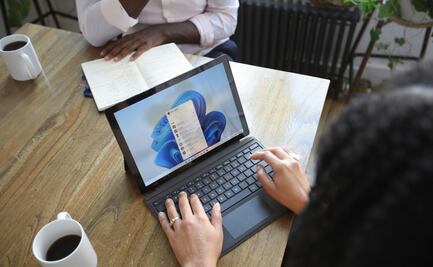 Microsoft destrona a Apple como la empresa más valiosa del mundo; valor se sitúa en 2.6 billones de dólares