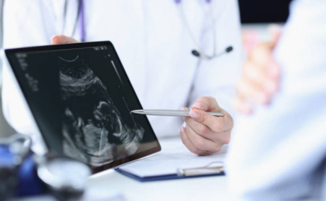 Más de 320 médicos y profesionales de la salud hicieron un llamado urgente a la gobernadora para que no firmara el proyecto al ser “un riesgo para la vida de mujeres gestantes”. Foto: iStock