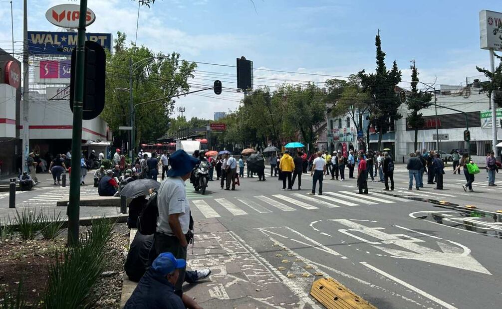 Provocan afectaciones en el servicio de las Lineas 1 y 5 del metrobús. 
Foto: Especial.