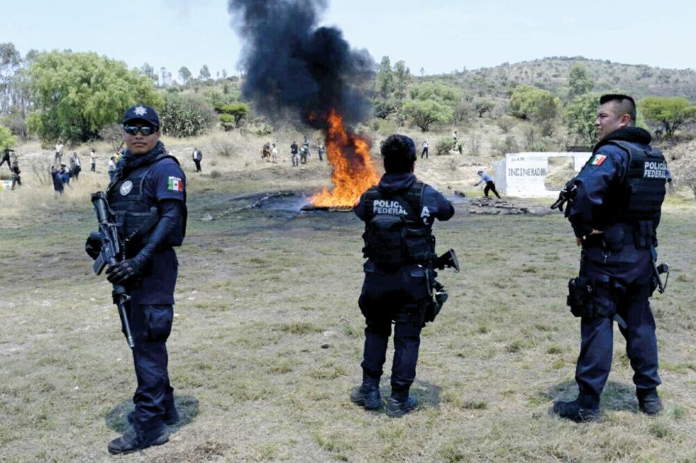 En las instalaciones del Quinto Regimiento de Artillería de la Trigésimo Séptima Zona Militar de la Secretaría de la Defensa Nacional (Sedena), en San Juan Teotihuacán, Estado de México, fueron incinerados ayer 133.5 kilogramos de marihuana. CORTESÍA