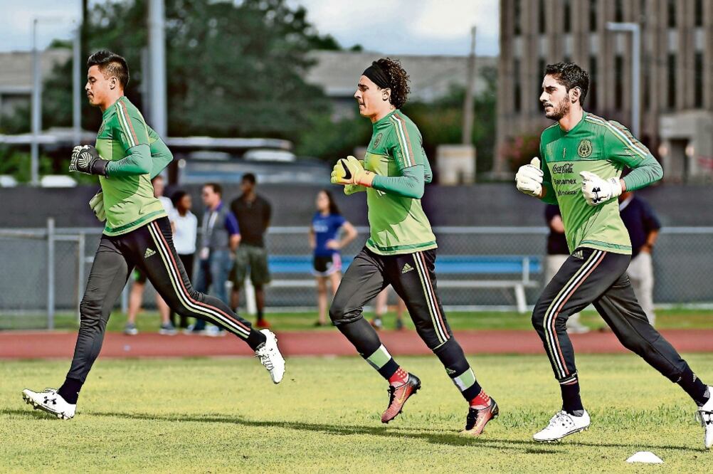 La tercia de cancerberos se ha desempeñado con solvencia (ETZEL ESPINOSA. IMAGO7)