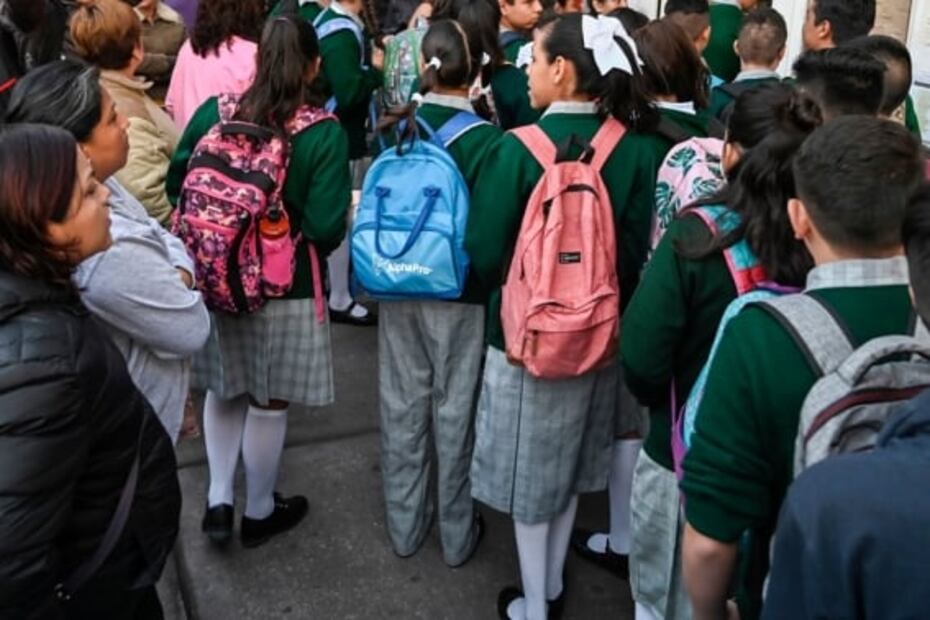 Así se sintió Lían, la niña que se atrevió a usar "uniforme neutro" para acudir a la secundaria