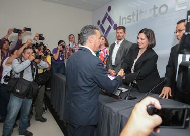 Guillermo Anaya se registra como candidato panista para Coahuila