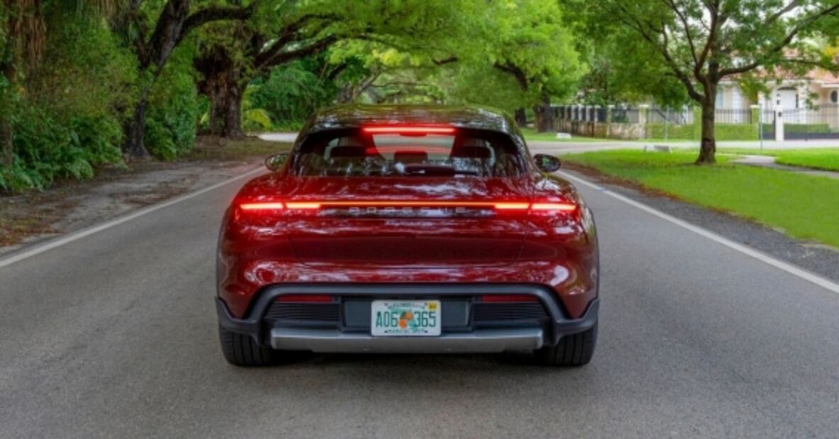 Porsche Taycan Cross Turismo, un capricho que no sabías que necesitabas