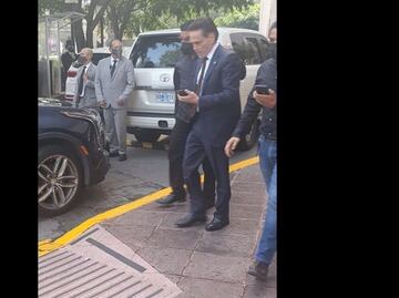 Detienen a Alejandro del Valle, accionista de Interjet, en el Club de Industriales de Polanco