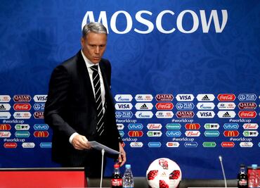 Van Basten critica el teatro de Neymar