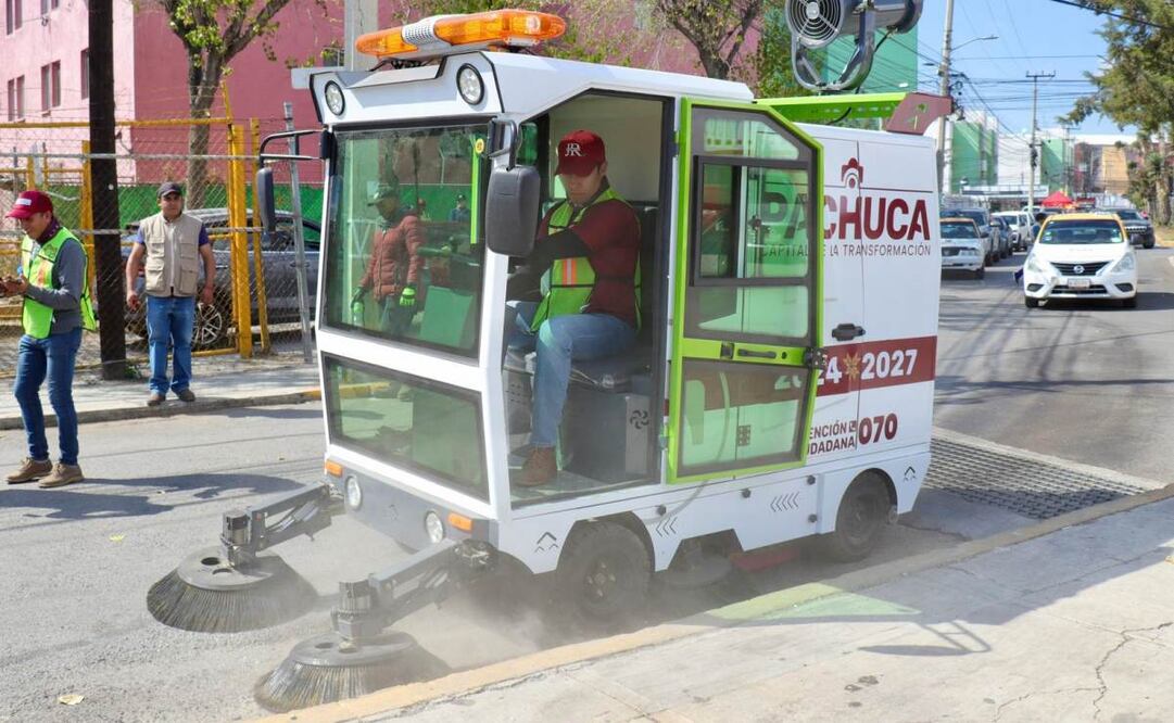El alcalde, Jorge Reyes, advirtió que quienes tiren basura en la vía pública enfrentarán sanciones económicas, trabajo comunitario o arrestos. (21/01/2025) Foto: Especial