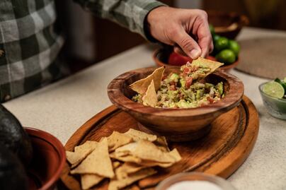 Ahorra y prepara guacamole sin aguacate para el Super Bowl