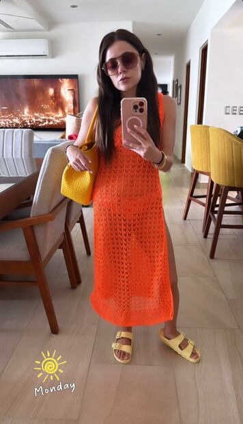 Un conjunto llamativo en tendencia neón que fusiona comodidad, sensualidad y elegancia. Foto: Instagram @marianabotasl