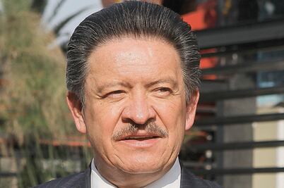 Se retracta Navarrete de fusión del sol azteca con el PT 