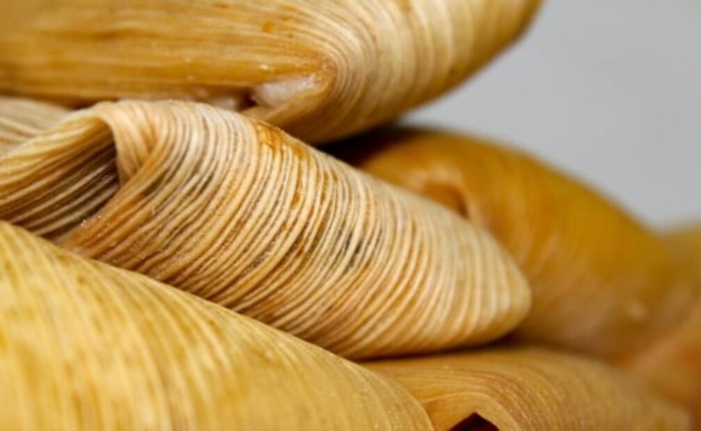 Tamales para todos, hasta para perritos. Conoce dónde los venden