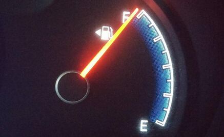 ¿Cuáles son los autos que gastan menos gasolina?