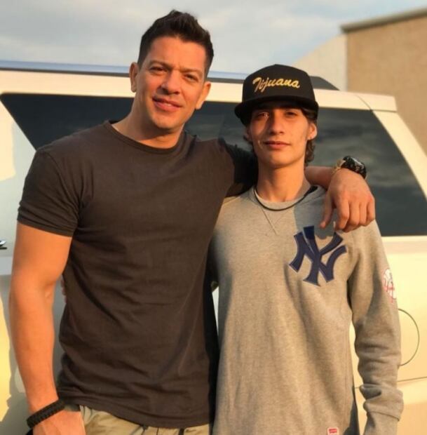 Hijo de Yahir le quiere entrar al porno bisexual: "Vivo una pesadilla", dice el cantante