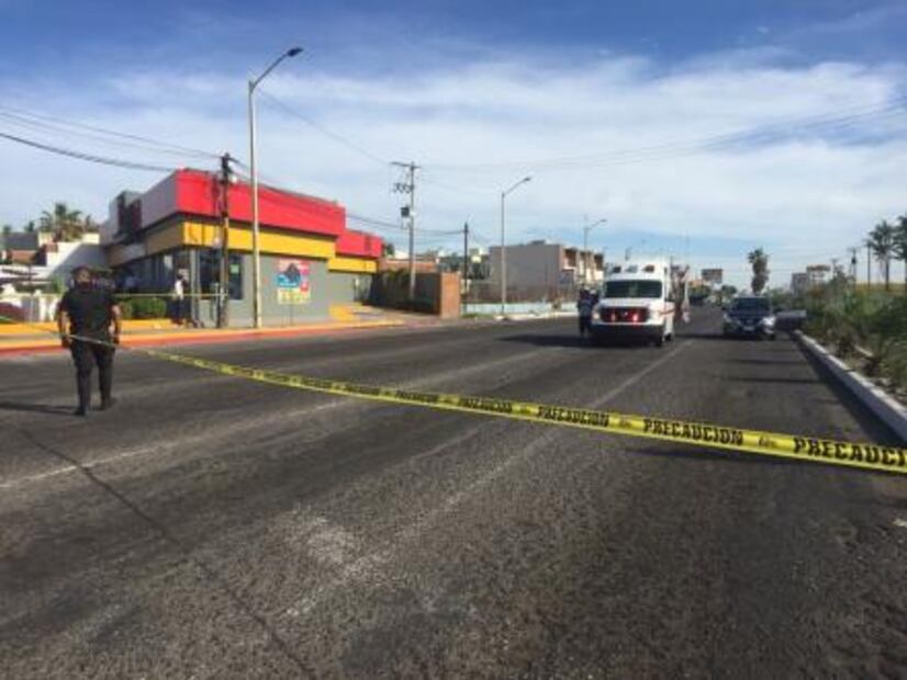 Comando rafaguea a estudiantes en preparatoria, deja cinco lesionados