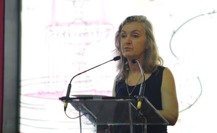 El feminismo también aporta avances en derechos LGBT e indígenas: Rebecca Solnit