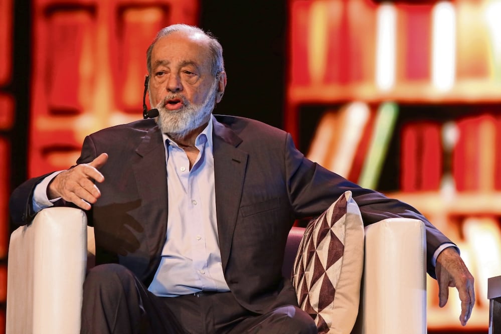 Desde marzo pasado, Carlos Slim discute con Pemex el desarrollo del primer campo de gas natural en Lakach. Archivo El Universal