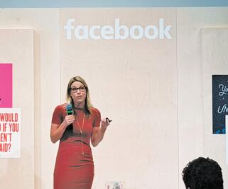 ¿Cómo Facebook honra la memoria de los fallecidos?