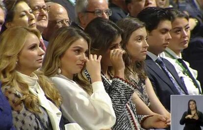Angélica Rivera e hijas lloran tras agradecimiento de Peña Nieto durante informe