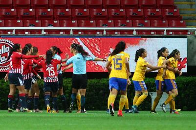 Jugadoras de Chivas y Tigres fueron suspendidas