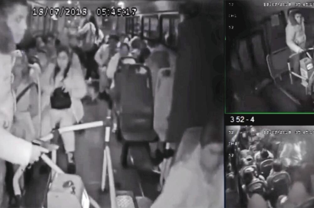 Autoridades identifican a cuatro sujetos de entre 20 y 25 años como los autores de los recientes atracos y extorsiones en el sur de la Ciudad. Foto: TOMADA DE VIDEO