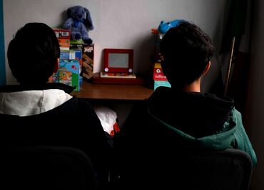 Niños en pobreza en México, con menor acceso a dispositivos móviles, revela OCDE; computadora, aparato del que más carecen
