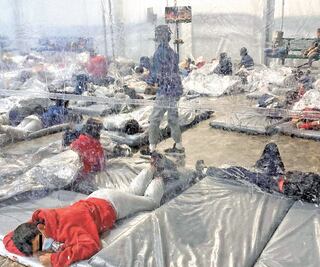 Delegación encabezada por Jacobson viaja a México para abordar con Ebrard estrategia migratoria