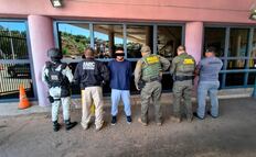 Autoridades de EU entregan a hombre a la Fiscalía de Sonora; está acusado de violencia familiar