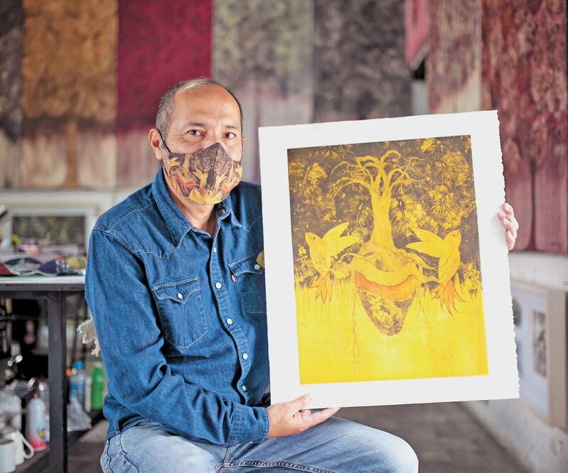 Alejandro Martínez ofrece además la posibilidad de adquirir la obra original en un cuadro y su certificado de autenticidad. Mario Arturo Martínez. EL UNIVERSAL 