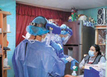 Brigada visita hogares de Venustiano Carranza para realizar pruebas