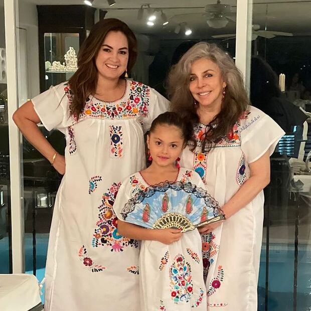 Paola Eraso, Rafaela Castro y Verónica Castro. Fuente: Instagram @rafaelacastroficial