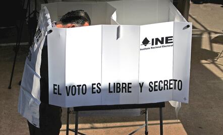 Más de 4 mil personas ejercieron voto anticipado y en prisión preventiva en elecciones de Coahuila y Edomex
