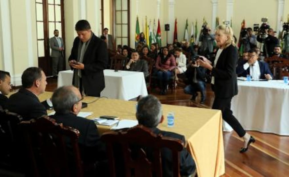 Tribunal "en el exilio" condena a 18 años de cárcel a Maduro