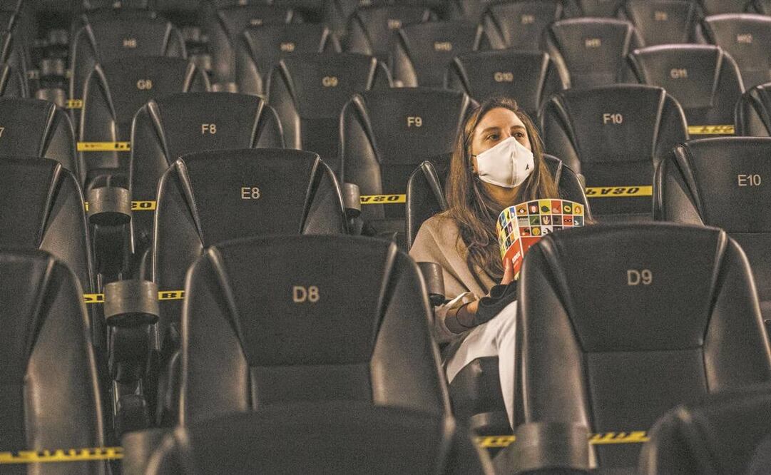 Varias butacas se encuentran inutilizables. Sólo se permite sentarse por parejas. GERMÁN ESPINOSA. EL UNIVERSAL